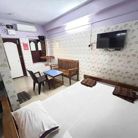 צ'ידמבראם Meera Lodge מראה חיצוני תמונה